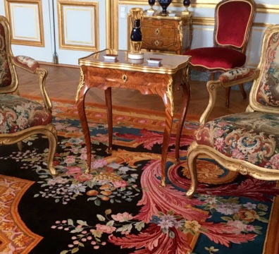 salon fauteuil à la Reine Louis XV restauration conservation