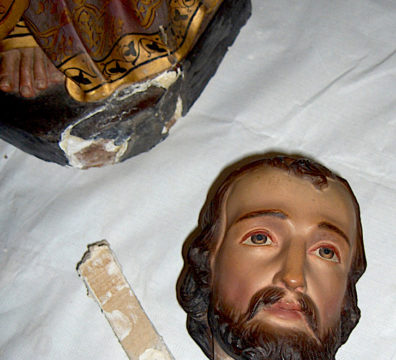 Jésus tête sculpture plâtre polychrome restauration