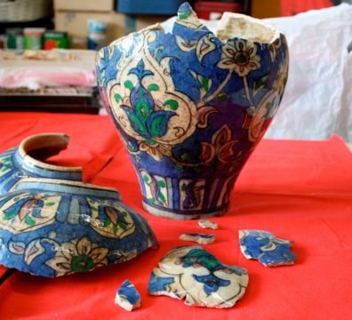 Vase Qadjar perse